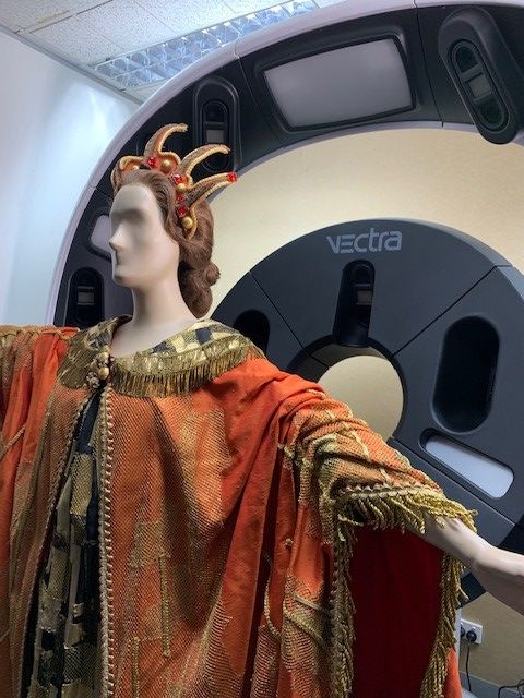 Semiramide costume during scanning showing scan equipment.